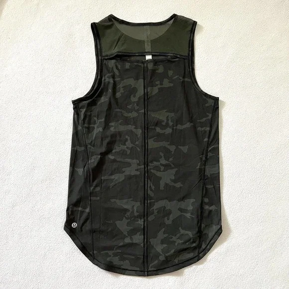 NWT Lululemon Women Incognito Camo Multi Gator Green Print Sculpt Tank Top 4 - Picture 7 of 7
